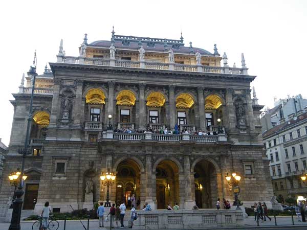 Teatro Nacional de la Ópera