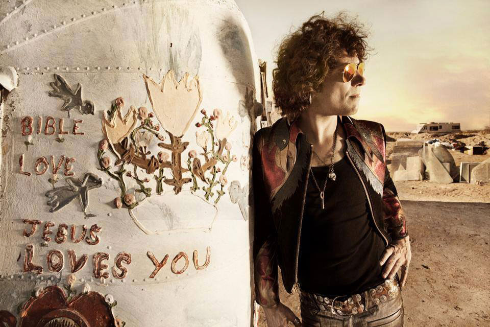 Bunbury en una foto promocional de Palosanto