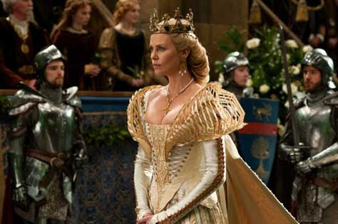 Blancanieves y la leyenda del cazador, Charlize Theron