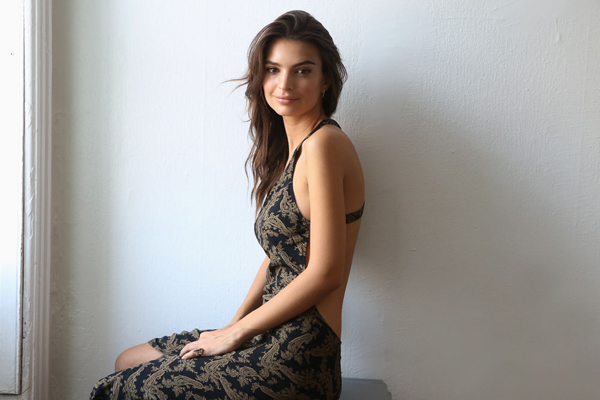 Emily Ratajkowski foto 9