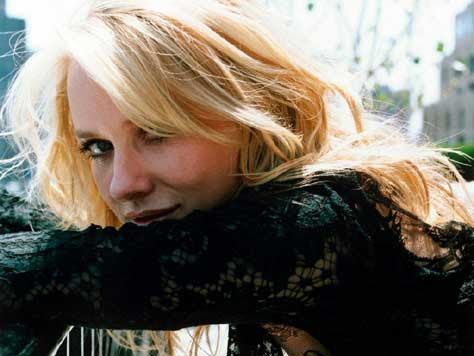 Naomi Watts, atractiva