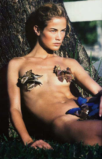 Carolyn Murphy, desnuda