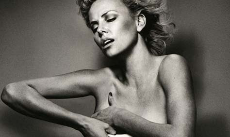 Charlize Theron blanco y negro