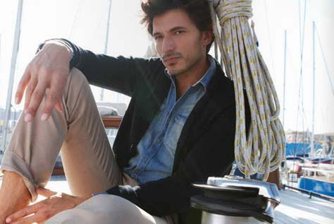 Andrés Velencoso, en barco