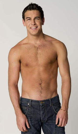 Mario Casas, desnudo