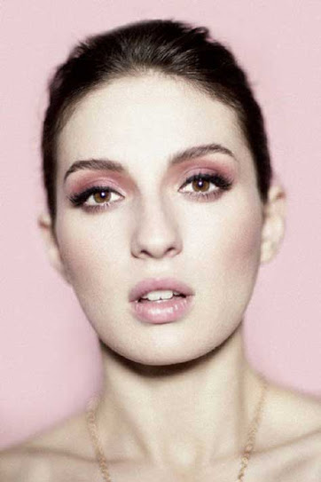 María Valverde, guapa