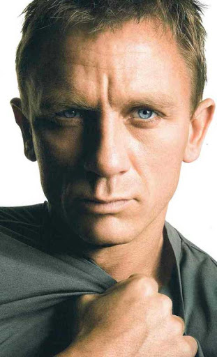 Daniel Craig sexy