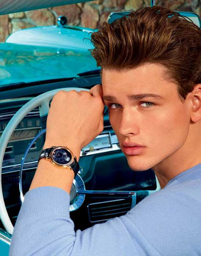 Simon Nessman, reloj