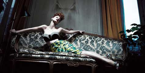 Jessica Chastain, en el sofa
