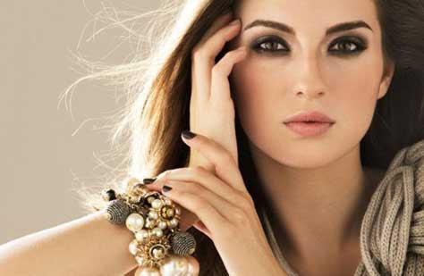 María Valverde, maquillada