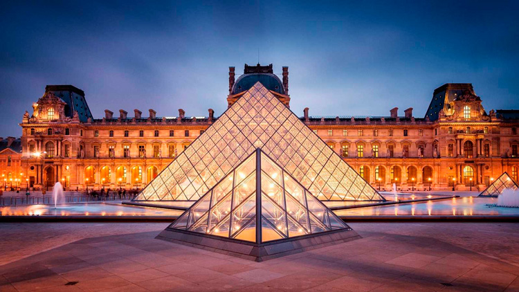 Louvre París