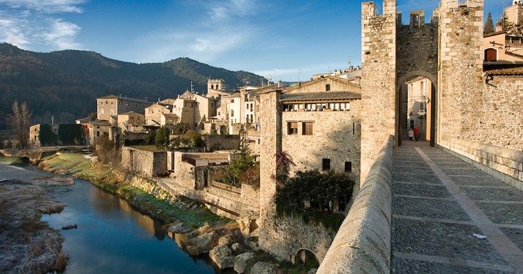 10 Pueblos Medievales más impresionantes de España