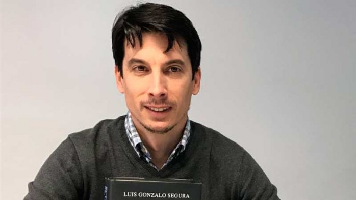 10 extractos de 'El libro negro del ejército español' de Luis Gonzalo Segura
