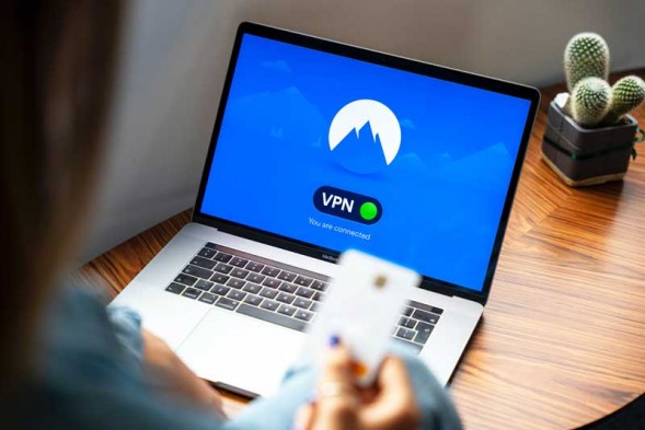 10 pasos para la seguridad digital: contraseñas seguras y redes privadas virtuales (VPN)